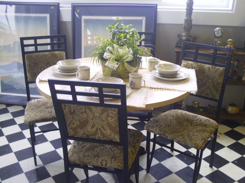 The Treasure Tree Lufkin TX 75901 9366329955 Home Furnishings